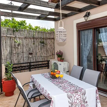 Kyriaki's Cozy Appartement Agia Marina